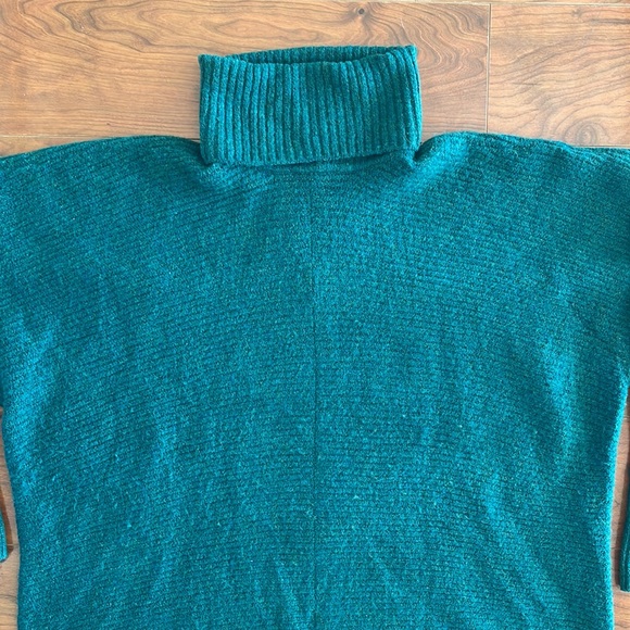 Vince Camuto Green Turtleneck Long Sleeve Knit Sweater - Picture 4 of 8